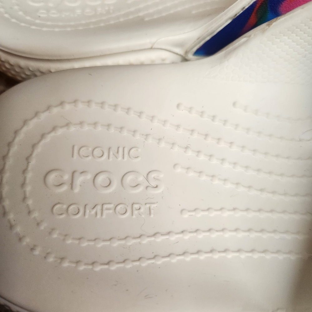 CROCS Iconic Comfort White Slides with Rainbow Tie-Dye Straps M5 W7 - Picture 3 of 8